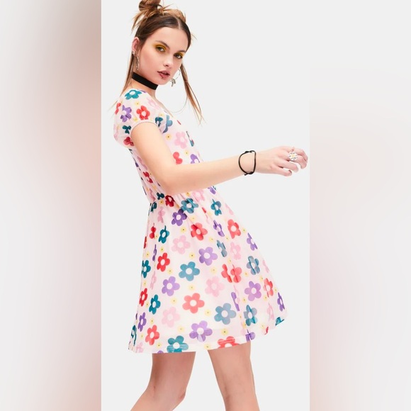 DELIA*S BY DOLLS KILL | YOUTHFUL DAYS FLORAL DRESS - Picture 3 of 10